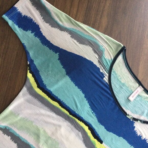 Vibrant Blue Heart Jewelry Scarf & Le Grenier 3/4 Sleeve Tee Set – Bold Print - Picture 4 of 9